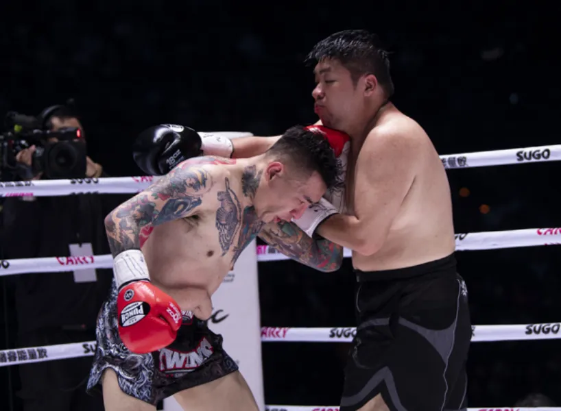 富遊娛樂城 《統神 vs 蹦闆》拳上結果蹦闆勝!統神質疑黑箱被暴打!